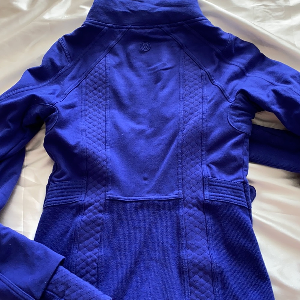 Lululemon jacket - Picture 2 of 2